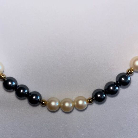 Vintage Monet Faux Gray and Cream Pearl Necklace - Picture 2 of 4